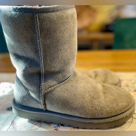 UGG Australia | Grey Leather Shearling | Shorty Boots | Women’s 7 - Picture 1 of 7